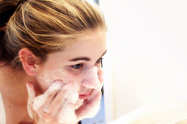 Most Effective Natural Face Wash for acne-prone skin